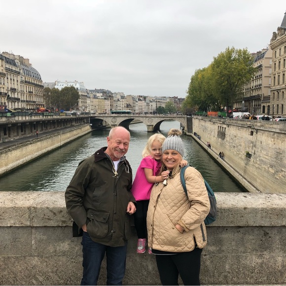 Meet your Posher, Bess - Picture 4 of 7